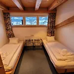 Alpenhof מלון 3*
