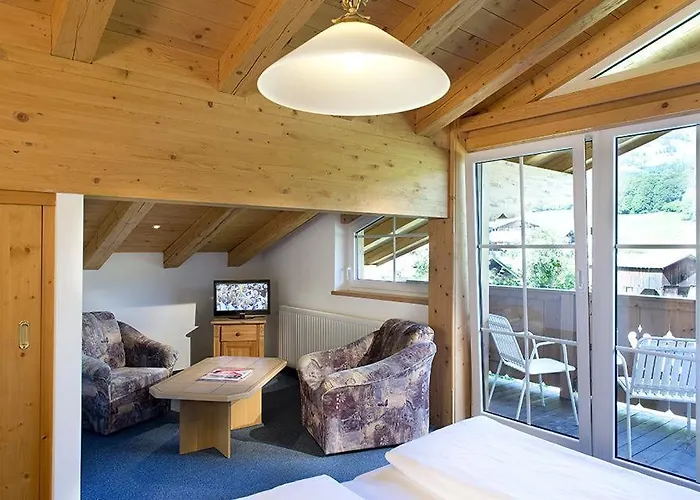 מלון Alpenhof 3*