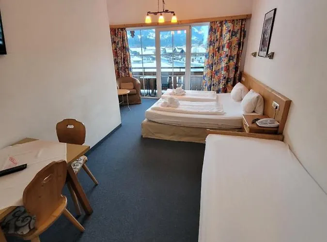 מלון Alpenhof אאורך באי קיצבוהל