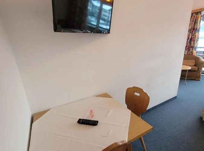 Alpenhof מלון 3*