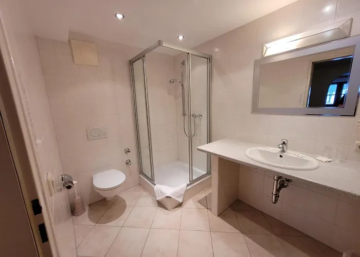 מלון Alpenhof אאורך באי קיצבוהל