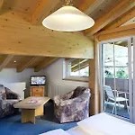 Hotel Alpenhof 3*