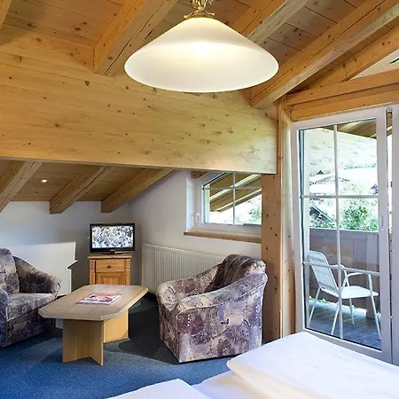 Hotel Alpenhof 3*